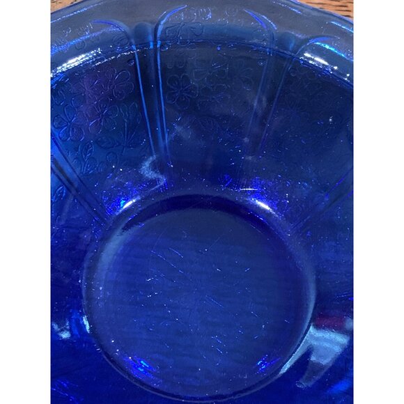 Vtg Jeannette Glass Cobalt Blue Glass Bowl Embossed Floral Leaf Design - Picture 8 of 8